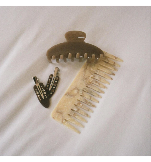 Detangling Comb in Chantilly - Расческа для волос «Chantilly» Emi Jay, /1