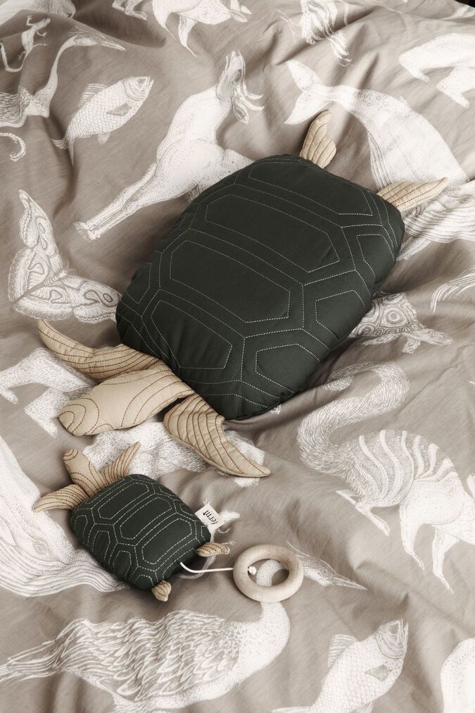 Turtle Quilted Cushion Deep Forest, Ferm Living/1