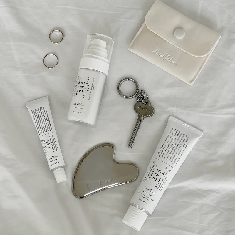 Відновлювальний крем для обличчя Dr.Althea 345 Relief Cream/4
