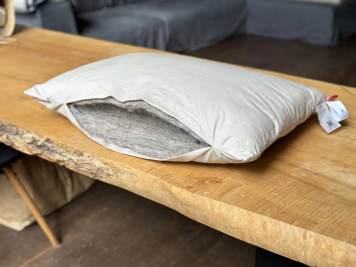 Подушка з конопляним наповнювачем 50х70 см DevoHome //1